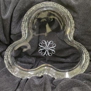 SALE💥 Avon Clear Glass Art Piece